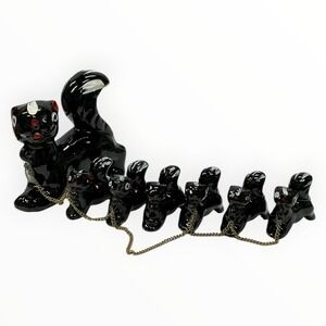 Vtg Artmark Mom Skunk 6 Kits Figurine on Chain Japan Redware Kitschy MCM